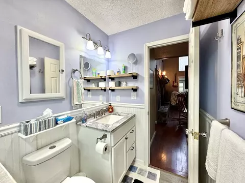 Bath - 850 Ranger Rd, Murphy, NC 28906 photo 3 of 6