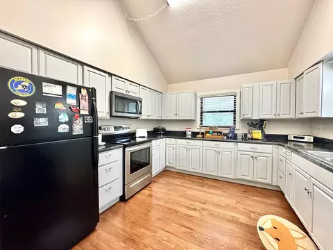 Kitchen - 850 Ranger Rd, Murphy, NC 28906 photo 3 of 3