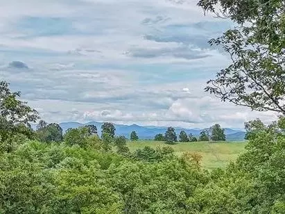 161 Smokey Hollow Dr, Murphy, NC 28906