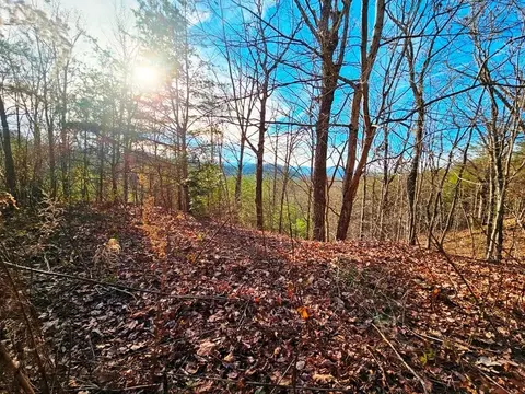 270 Graystone Dr, Murphy, NC 28906