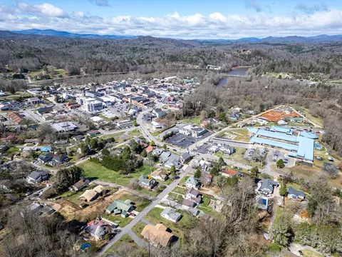 View/Area - 101 Dillard St, Murphy, NC 28906 photo 6 of 7