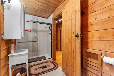 Bath - 451 Summit, Otto, NC 28763 photo 2 of 5