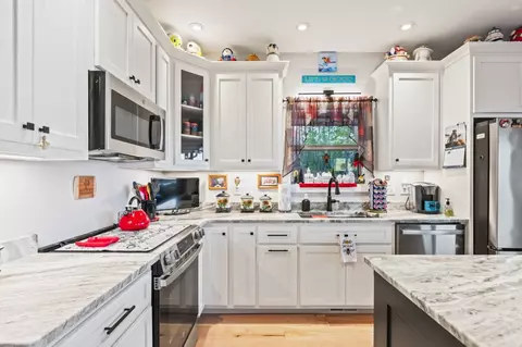 Kitchen - 455 Point Overlook Trl, Murphy, NC 28906 photo 2 of 2