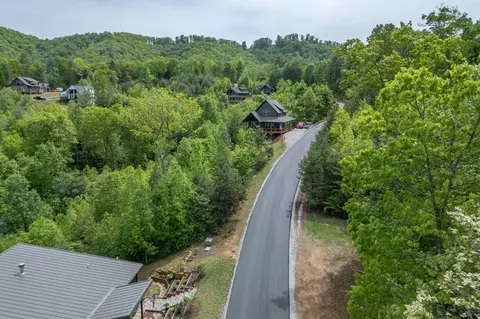 View/Area - 455 Point Overlook Trl, Murphy, NC 28906 photo 2 of 14