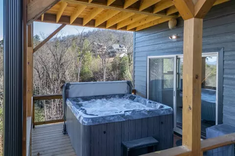 Exterior - 455 Point Overlook Trl, Murphy, NC 28906 photo 7 of 10
