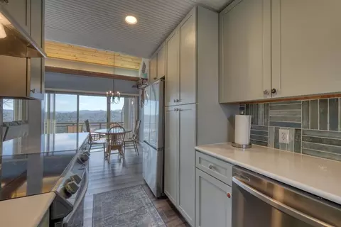 Kitchen - 500 Marina Rd #B1, Murphy, NC 28906 photo 5 of 5
