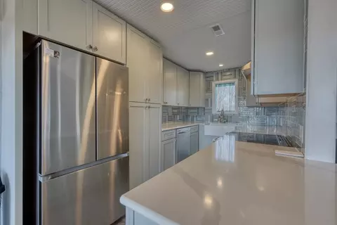 Kitchen - 500 Marina Rd #B1, Murphy, NC 28906 photo 1 of 5