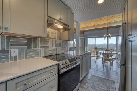 Kitchen - 500 Marina Rd #B1, Murphy, NC 28906 photo 4 of 5