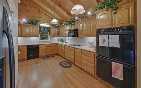 300 Lake Forest Dr, Murphy, NC 28906 photo 3