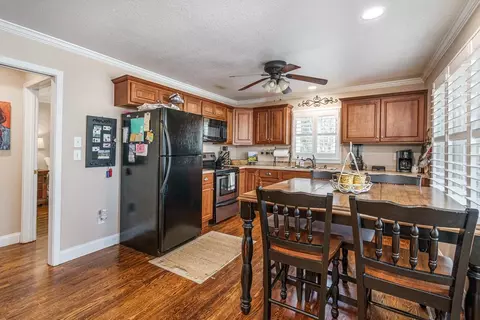 Kitchen - 15 Lonesome Pne, Murphy, NC 28906 photo 1 of 3