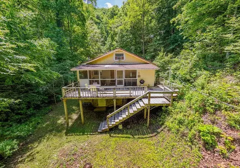 570 Briggs Cv, Robbinsville, NC 28771