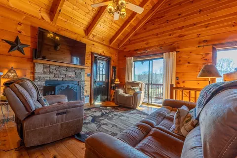 Living - 65 Running Waters Trl, Murphy, NC 28906 photo 1 of 3