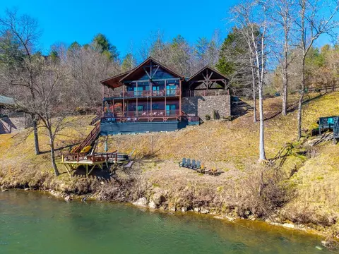 65 Running Waters Trl, Murphy, NC 28906