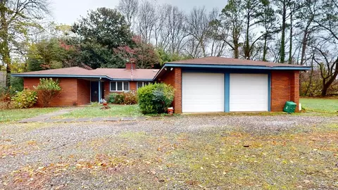 195 Junaluska Rd, Andrews, NC 28901