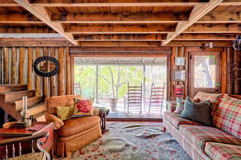 Living - Undisclosed, Hayesville, NC 28904 photo 2 of 5