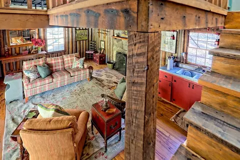 Living - Undisclosed, Hayesville, NC 28904 photo 4 of 5