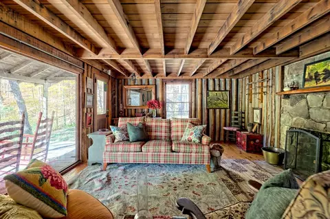 Living - Undisclosed, Hayesville, NC 28904 photo 5 of 5