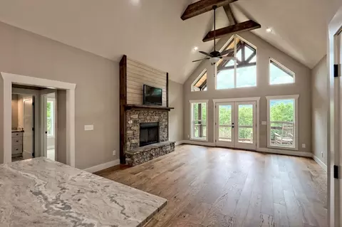85 Big Pine Dr, Hayesville, NC 28904