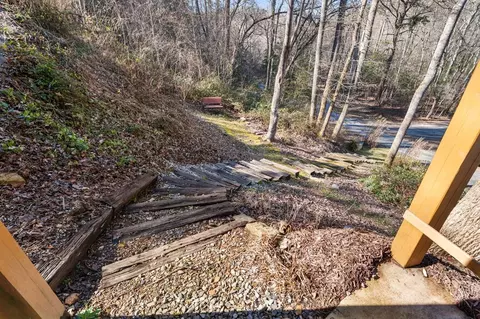 Exterior - 608 Hilltop Ln, Murphy, NC 28906 photo 8 of 13
