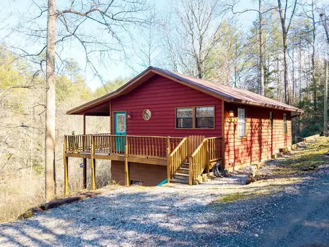 Exterior - 608 Hilltop Ln, Murphy, NC 28906 photo 1 of 13
