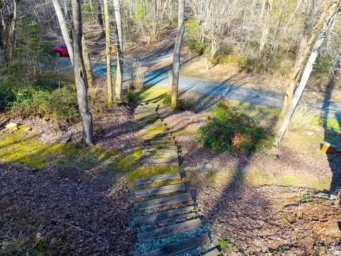 Exterior - 608 Hilltop Ln, Murphy, NC 28906 photo 2 of 13
