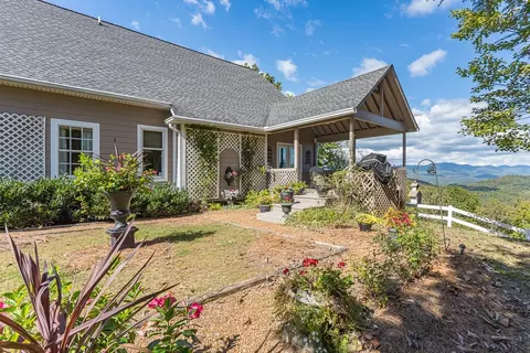 Exterior - 29 Beckwith Rd, Murphy, NC 28906 photo 8 of 11