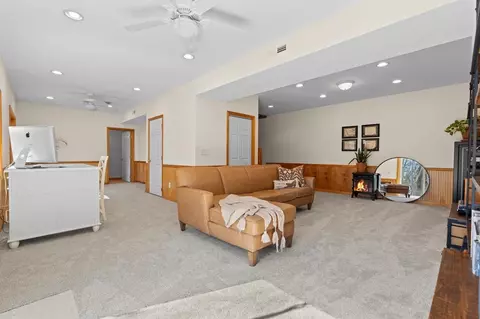 Living - 161 Boulder Mountain Dr, Murphy, NC 28906 photo 6 of 6
