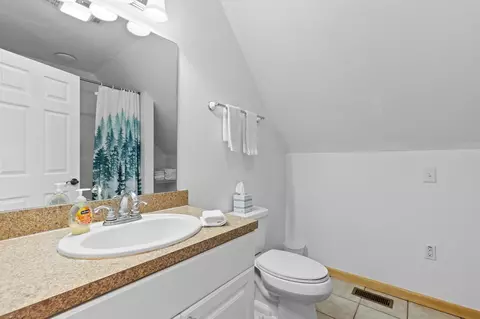 Bath - 358 Misty River Cir, Murphy, NC 28906 photo 2 of 5