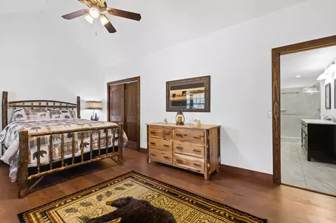 Bedroom - 358 Misty River Cir, Murphy, NC 28906 photo 5 of 6