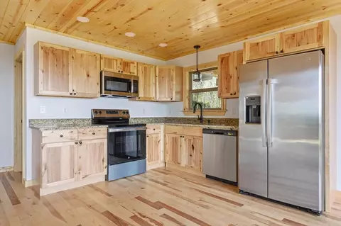 Kitchen - 539 Flowing Springs Dr, Murphy, NC 28906 photo 1 of 2