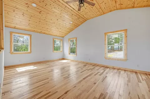 Living - 539 Flowing Springs Dr, Murphy, NC 28906 photo 7 of 8