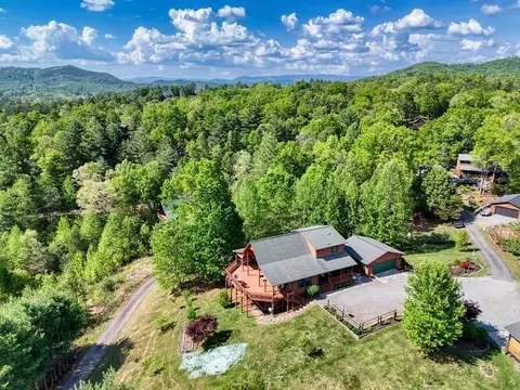246 Serenity Pointe Dr, Murphy, NC 28906