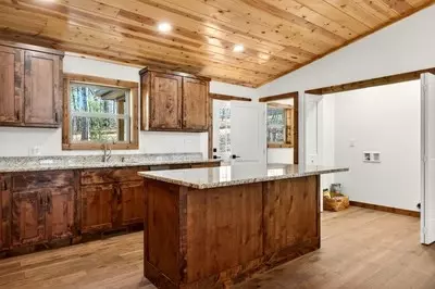 Kitchen - 5 Feather Fork Trl, Murphy, NC 28906 photo 2 of 2