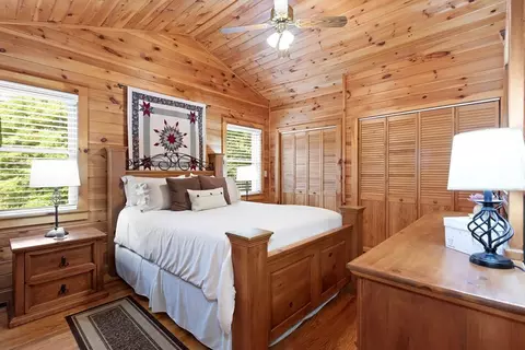 329 Hy-cobb Dr, Murphy, NC 28906
