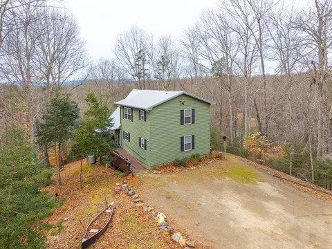 Exterior - 150 Cassady Ln, Murphy, NC 28906 photo 2 of 11