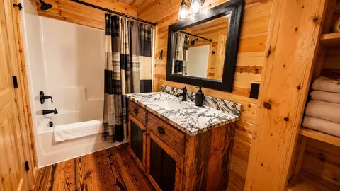 Bath - 449 Legendary Ridge Rd, Murphy, NC 28906 photo 3 of 4