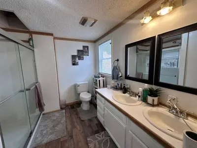 Bath - 67 Eagle Ln, Hayesville, NC 28904 photo 1 of 2