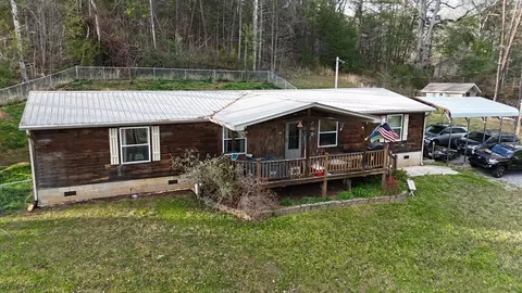 Exterior - 67 Eagle Ln, Hayesville, NC 28904 photo 3 of 9