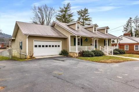 916 Valley River Ave, Murphy, NC 28906 photo 3