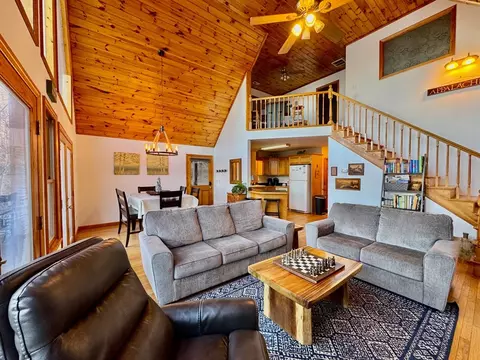 Living - 50 Lake Dr, Murphy, NC 28906 photo 2 of 7