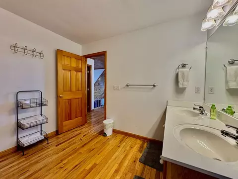 Bath - 50 Lake Dr, Murphy, NC 28906 photo 4 of 4