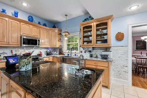Kitchen - 86 Mill Creek Rd, Murphy, NC 28906 photo 2 of 5