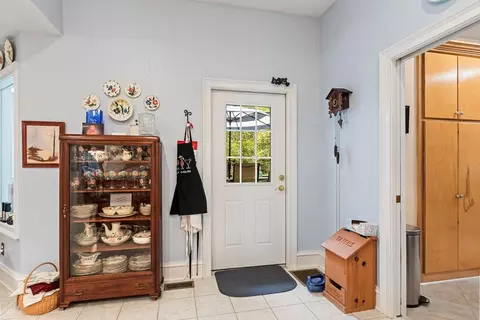 Entry Way - 86 Mill Creek Rd, Murphy, NC 28906 photo 4 of 17