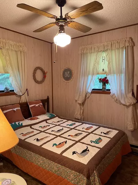 Bedroom - 823 Crisp Rd, Murphy, NC 28906 photo 2 of 2