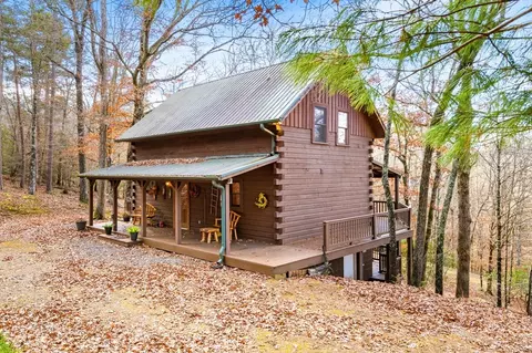 488 Smith Rd, Brasstown, NC 28902