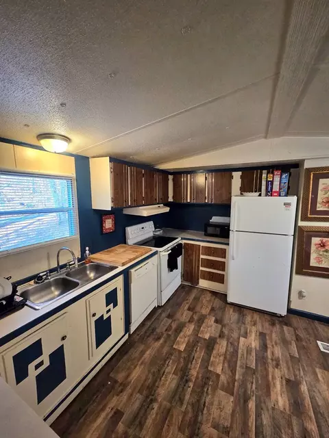 Kitchen - 196 Johnson Rdg, Marble, NC 28905 photo 1 of 1