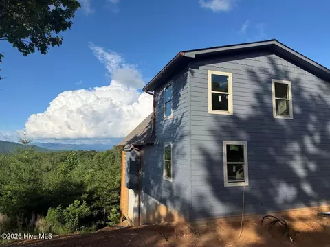 821 Point Overlook Trl, Murphy, NC 28906