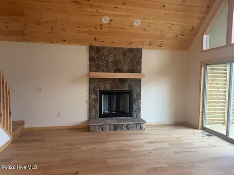Living - 821 Point Overlook Trl, Murphy, NC 28906 photo 1 of 4