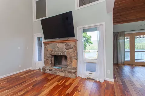 Living - 500 Marina Rd #E2, Murphy, NC 28906 photo 1 of 2