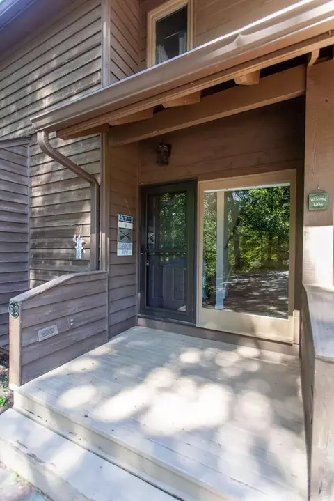 500 Marina Rd #E2, Murphy, NC 28906